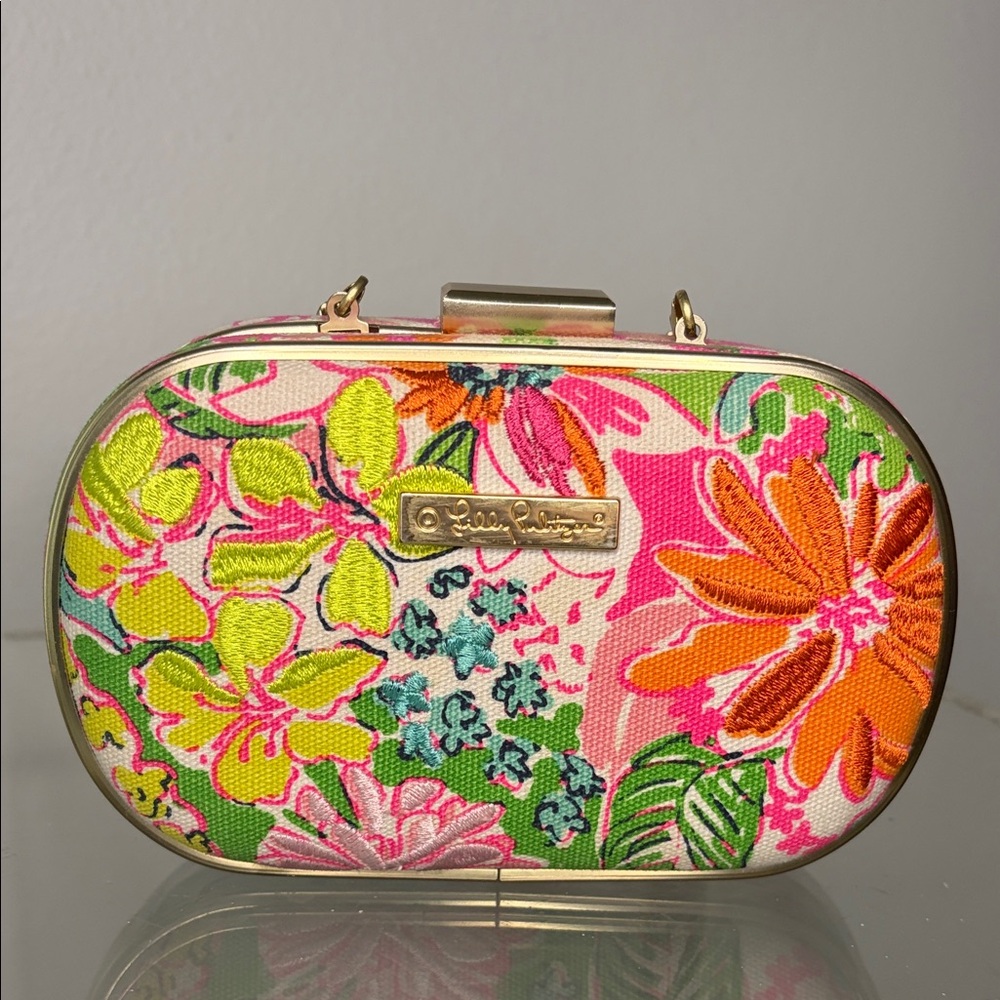 Lilly Pulitzer Vibrant Floral Pill Box Clutch Embroidered Fabric